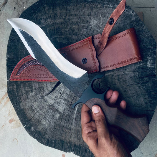 Kukri style Premium Damascus Bowie Knife – Handcrafted Hunting Knife with Custom Handle & Leather Sheath