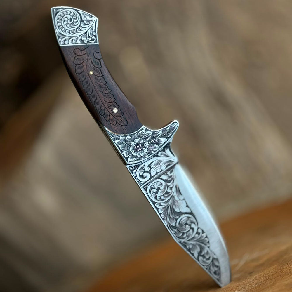 Hand Engraved high quality D2 steel Hunting Knife high sharpness