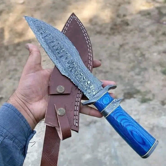 Bowie Knife Damascus steel and paka wood
