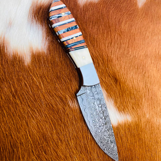 Handmade Damascus skinnner knife