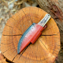 Handmade stainless steel Damascus hunting skinner knife with stag horn